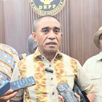 Diduga Terdapat Kecurangan, Kuasa Hukum Agustinus Tenau Mengadukan Penyelenggara Pemilu Maybrat Kepada DKPP