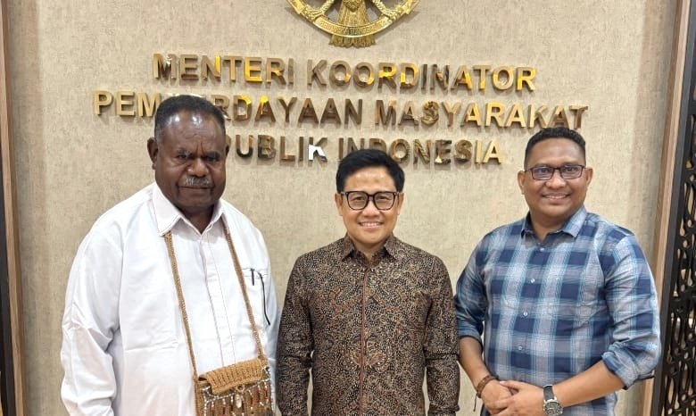 Calon Gubernur Papua Barat Daya Terpilih Elisa Kambu Temui Menko PMK Muhaimin Iskandar Beberkan Program Kerja