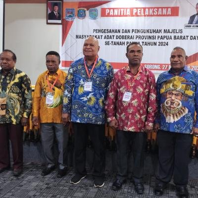 Majelis Masyarakat Adat Doberai & 7 Perwakilan Wilayah Adat se-Tanah Papua Dikukuhkan