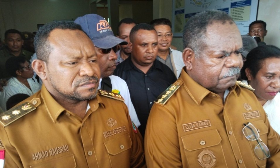 Gubernur Papua Barat Daya Elisa Kambu dan Wakilnya Kunjungi Situs Sejarah Dan Rumah Ibadah Perkuat Spiritual