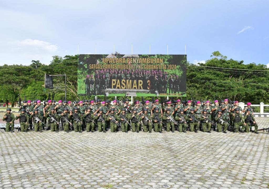 Misi Selesai, Wadan Pasmar 3 Pimpin Upacara Penerimaan Satgas Pamtas RI-PNG Mobile Gobang II Tahun 2024