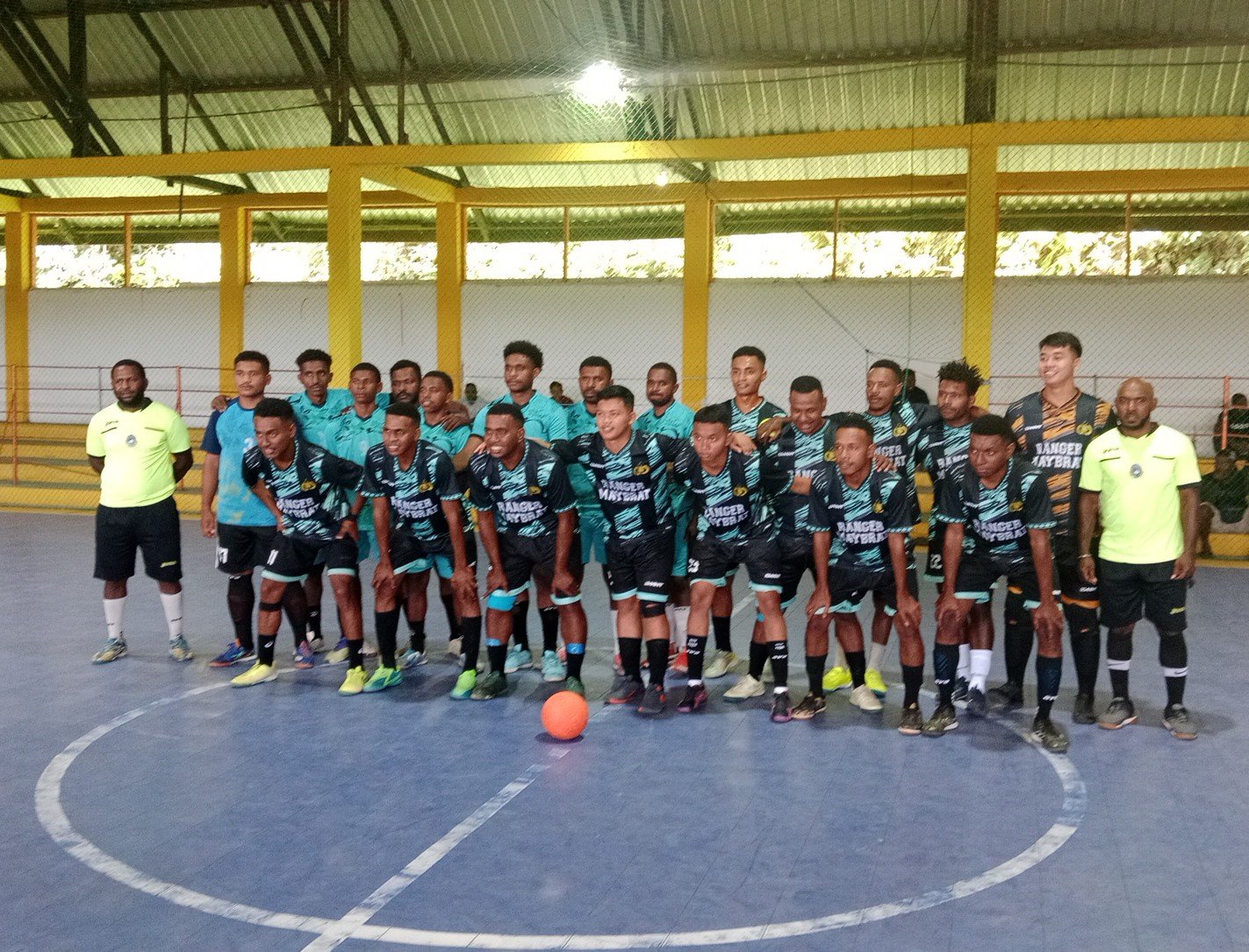 Pemuda Lorong Gastor Karmen Kabupaten Maybrat Selenggarakan Turnamen Futsal Merebut Berbagai Hadiah Menarik