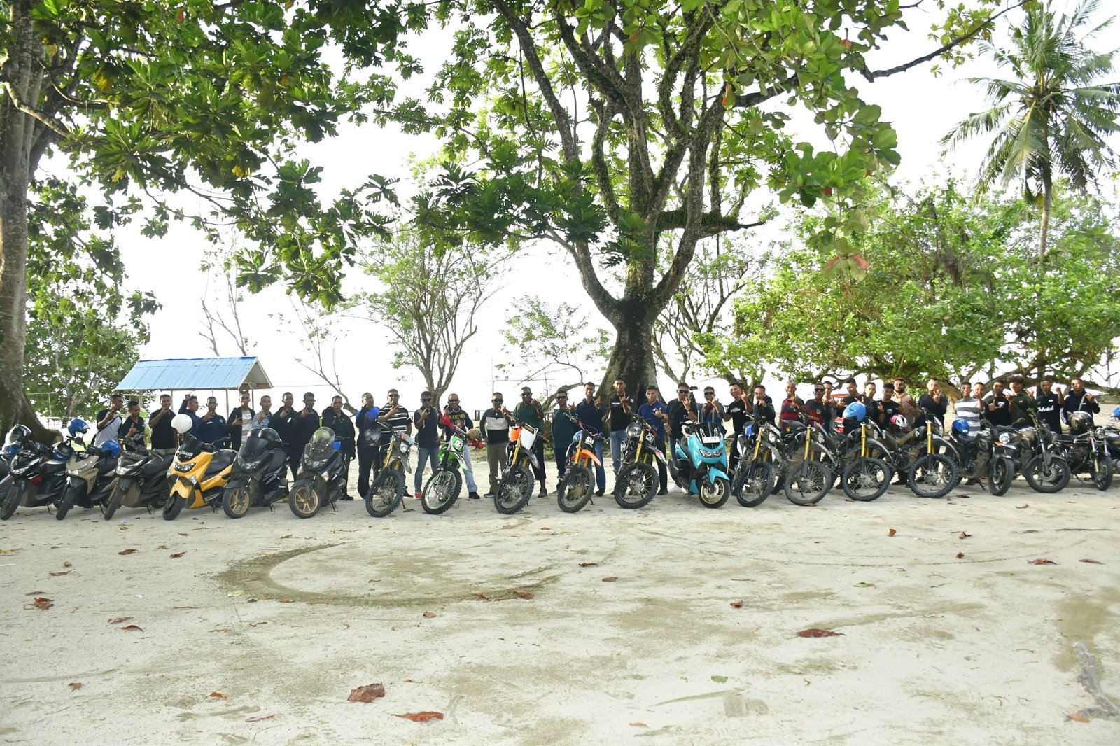 Penuh Semangat Prajurit Denmako Pasmar 3 Ngabuburit Touring Dengan Motor