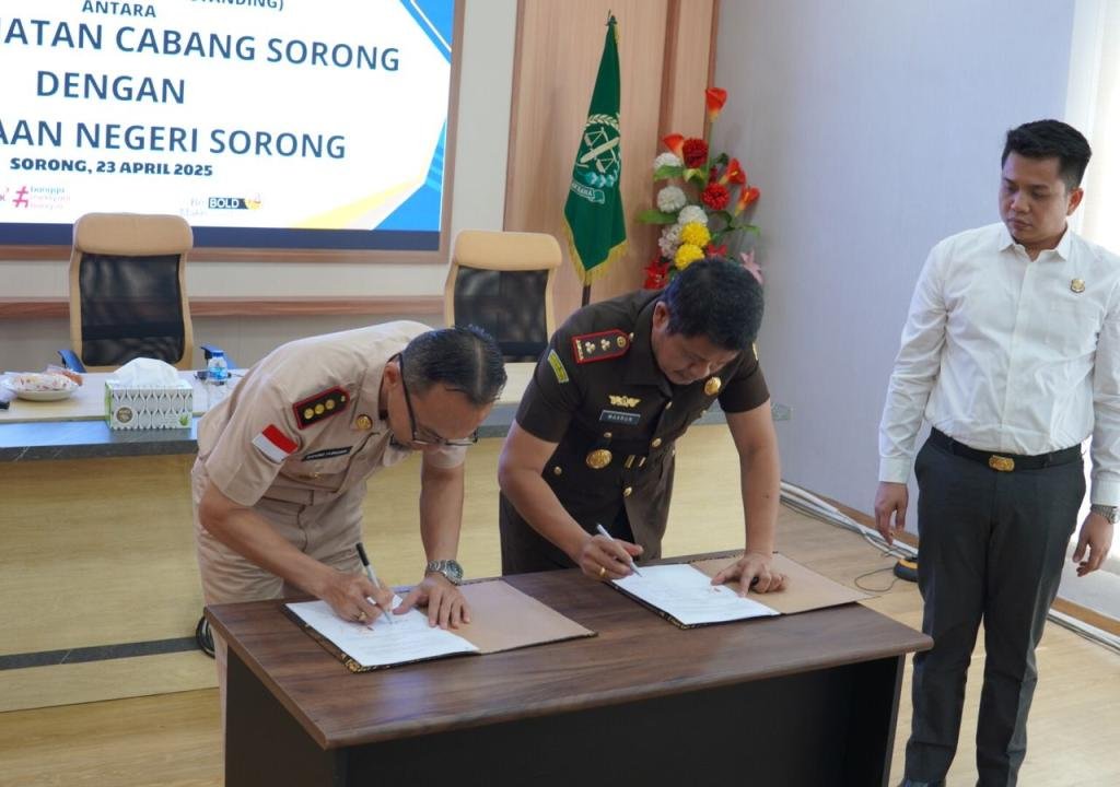 Perkuat Sinergi Penegakkan Hukum, BPJS Kesehatan Cabang Sorong dan Kejaksaan Negeri Sorong Teken Kerja Sama Strategis Program JKN
