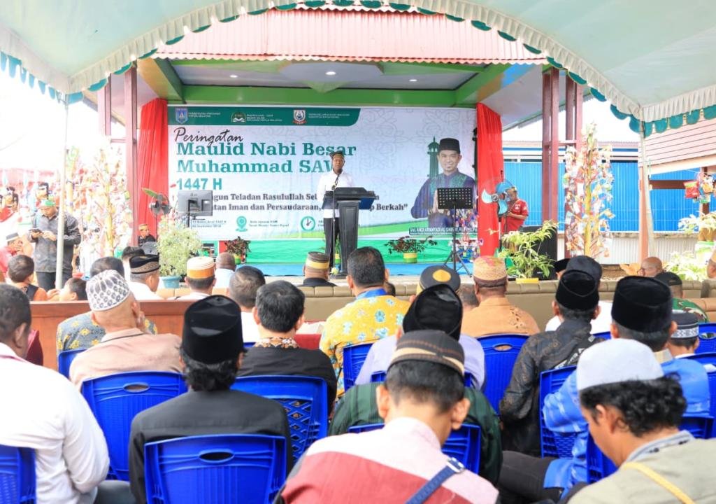 Gubernur Ajak Umat Muslim Tanah Merah Kembali ke Nasehat Orang Tua