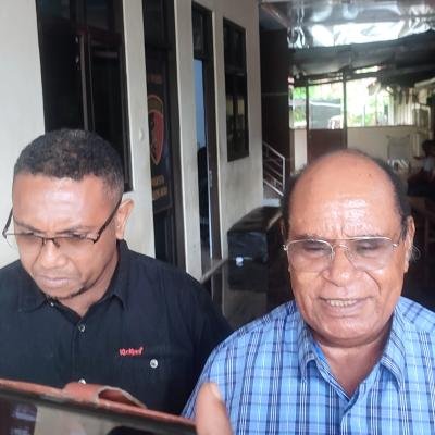 Tanda Tangannya Dipalsukan, Lambert Jitmau Berikan Keterangan di Polresta Sorong Kota