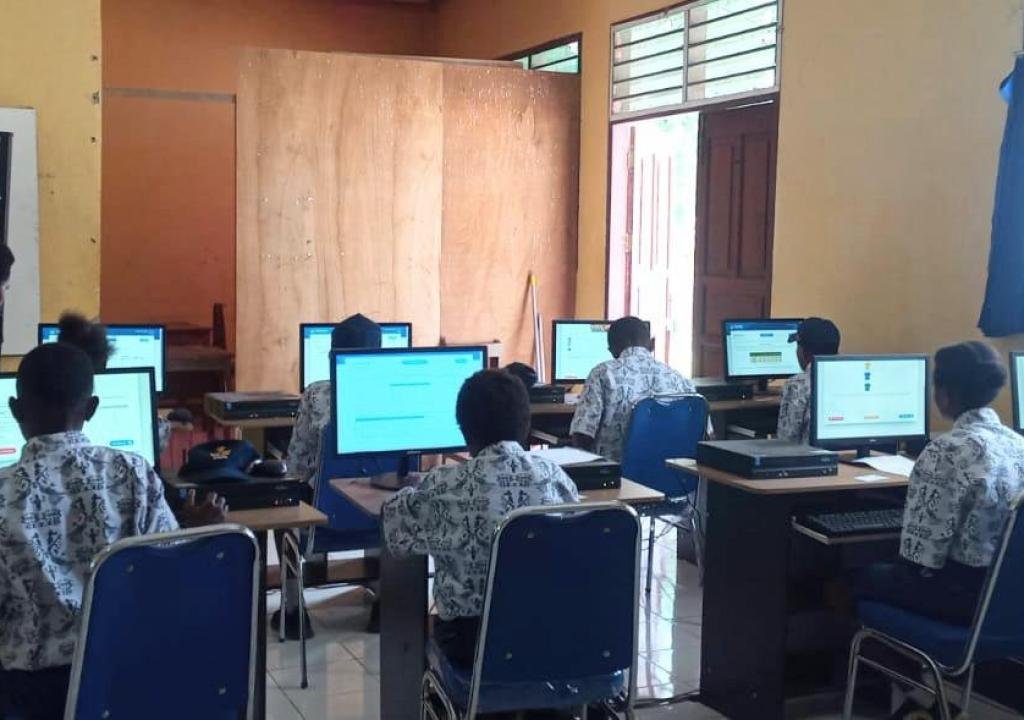 Gangguan Jaringan Internet, Pelaksanaan ANBK SMP Negeri 1 Aitinyo Kabupaten Maybrat Papua Barat Ditunda
