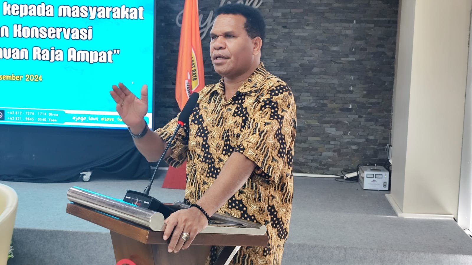 Kepala Dinas Pertanian Pangan Kelautan dan Perikanan Papua Barat Daya, Absalon Solossa.