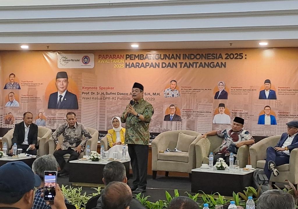 Bupati Lahat Bursah Zarnubi Dorong Pembangunan Desa untuk Tingkatkan Daya Saing Nasional