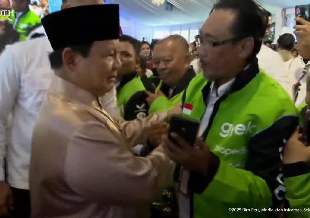 Gelar Griya di Istana, Presiden Prabowo Bagikan 5.000 Bingkisan dan Suvenir, Warga Senang Bukan Main!