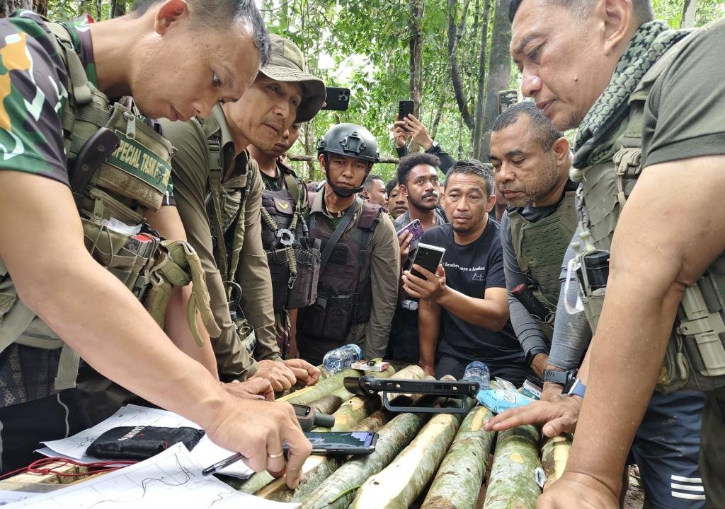 Tiga Jenderal Turun Gunung! Pimpin Langsung Pencarian Iptu Tomi Marbun yang Hilang di Hutan Papua Barat