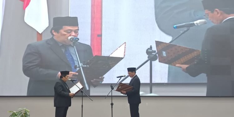 Pelantilan Rektor UNAMIN Sorong Muhammad Ali