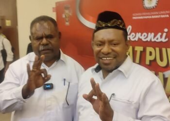 Paslon 'ESA' di debat publik kedua Gubernur dan Wakil Gubernur Papua Barat Daya